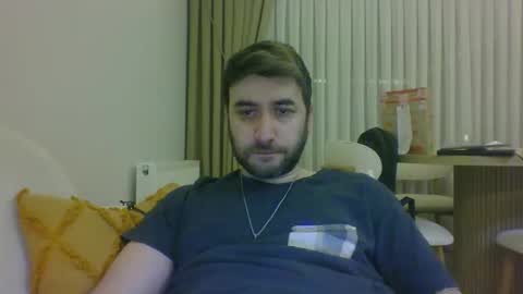 Snapshot of antilogos28 chatting on May 30, 12:52 am antilogos28 online show from May 30, 12:52 am