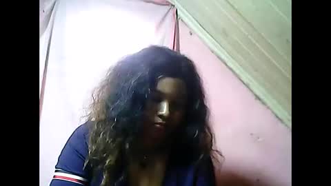 Snapshot of antine9794 chatting on May 30, 10:45 am antine9794 online show from May 30, 10:45 am