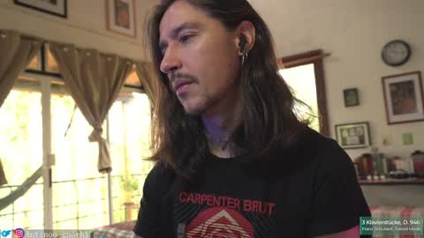 Snapshot of antinoo_gnothi chatting on December 24, 3:16 pm Antinoo Gnothi online show from December 24, 3:16 pm