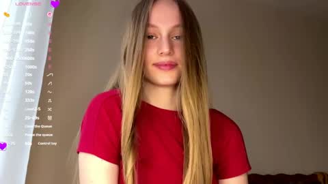 Snapshot of antionettepulgarin chatting on May 11, 3:51 pm Viktoria online show from May 11, 3:51 pm