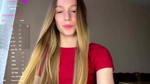 Snapshot of antionettepulgarin chatting on May 11, 4:04 pm Viktoria online show from May 11, 4:04 pm