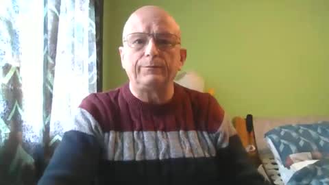 Snapshot of antmatt2025 chatting on February 7, 12:53 pm antmatt2025 online show from February 7, 12:53 pm