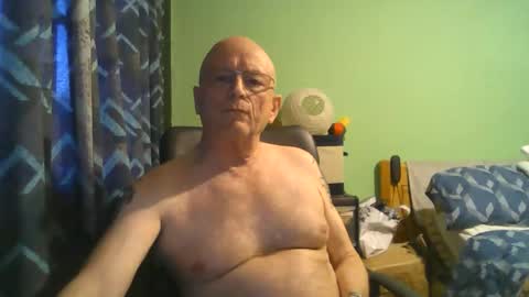 Snapshot of antmatt2025 chatting on March 17, 6:33 pm antmatt2025 online show from March 17, 6:33 pm