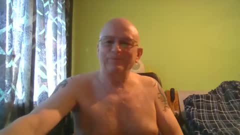 Snapshot of antmatt2025 chatting on March 19, 9:13 am antmatt2025 online show from March 19, 9:13 am