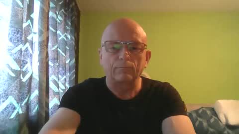 Snapshot of antmatt2025 chatting on April 10, 3:39 pm antmatt2025 online show from April 10, 3:39 pm