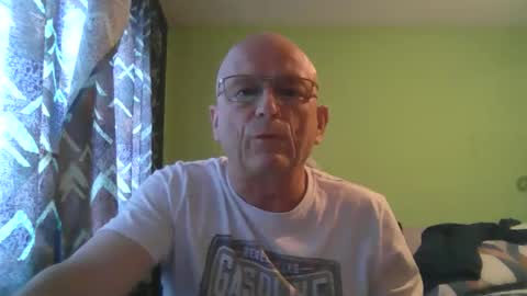 Snapshot of antmatt2025 chatting on April 29, 8:29 am antmatt2025 online show from April 29, 8:29 am