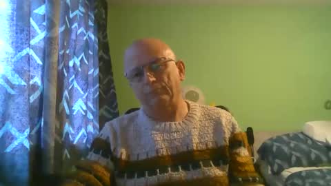 Snapshot of antmatt2025 chatting on May 20, 8:09 am antmatt2025 online show from May 20, 8:09 am