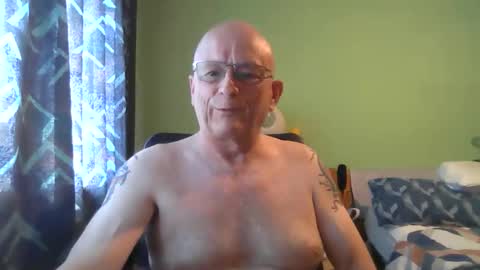 Snapshot of antmatt2025 chatting on May 29, 3:54 pm antmatt2025 online show from May 29, 3:54 pm