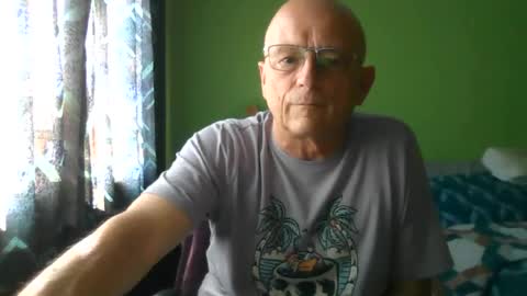 Snapshot of antmatt2025 chatting on July 17, 3:50 pm antmatt2025 online show from July 17, 3:50 pm