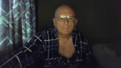 Snapshot of antmatt2025 chatting on July 26, 4:53 am antmatt2025 online show from July 26, 4:53 am