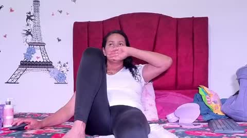 Snapshot of anto055 chatting on May 7, 12:27 am Antonella online show from May 7, 12:27 am