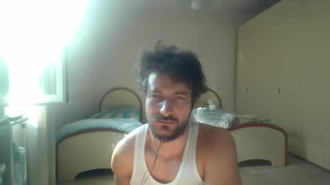 Snapshot of antohank chatting on September 18, 1:57 pm antohank online show from September 18, 1:57 pm