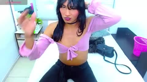 Snapshot of antonela_xx3 chatting on January 2, 9:28 pm antonela_xx3 online show from January 2, 9:28 pm