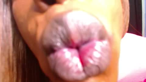 Snapshot of antonella747158 chatting on February 7, 4:49 am antonella747158 online show from February 7, 4:49 am