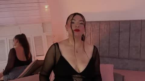 Snapshot of antonella_1998_ chatting on June 8, 2:17 pm Antonella online show from June 8, 2:17 pm