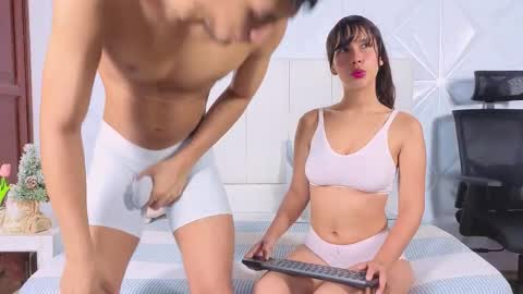 Antonella 20  Axel 23 online show from February 22, 5:19 am