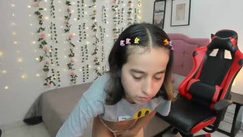  Antonella  online show from December 10, 6:06 pm