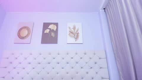 Snapshot of antonella_hotkiss chatting on January 25, 3:51 am Antonella online show from January 25, 3:51 am