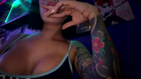 Snapshot of antonella_silva chatting on July 24, 3:26 am Anto online show from July 24, 3:26 am