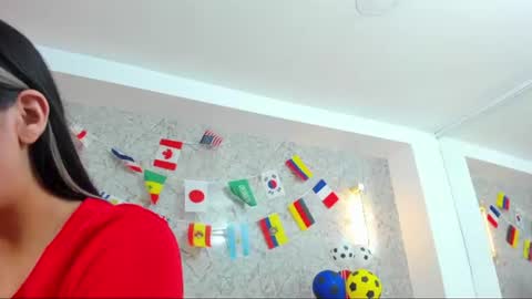 Snapshot of antonella_west chatting on June 18, 8:57 pm Anto online show from June 18, 8:57 pm