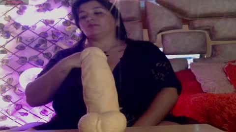 Snapshot of antonellahill_ chatting on May 31, 12:08 am Antonella GTM- 5 1800 0300am online show from May 31, 12:08 am