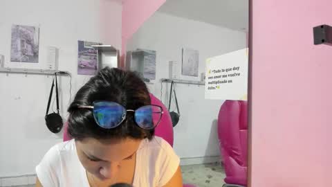 Snapshot of antonellakling_ chatting on January 17, 11:59 am ANTONELLA online show from January 17, 11:59 am