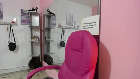 Snapshot of antonellakling_ chatting on February 28, 11:55 am ANTONELLA online show from February 28, 11:55 am