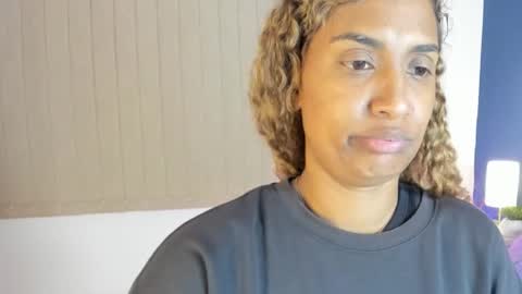 Sarah online show from December 9, 1:07 am