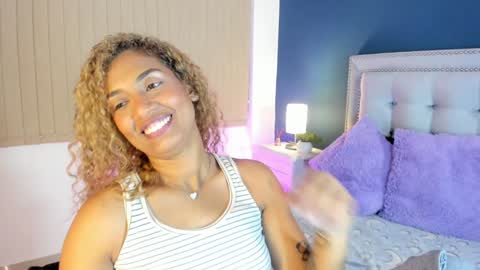 Sarah online show from December 12, 5:04 pm