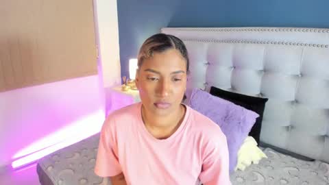 Sarah online show from February 9, 5:33 pm