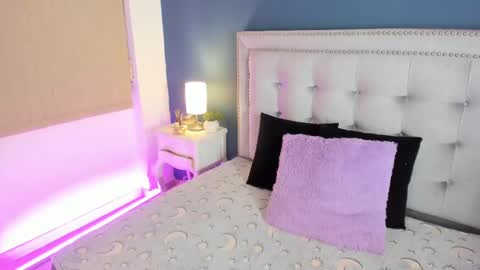 Sarah online show from February 13, 3:46 pm