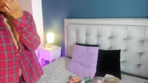 Sarah online show from March 2, 11:29 am