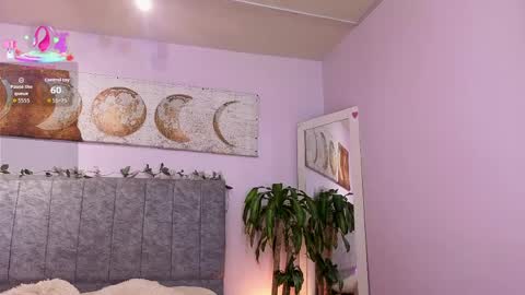 Snapshot of antonellastar24_ chatting on May 2, 8:03 pm Antonella online show from May 2, 8:03 pm