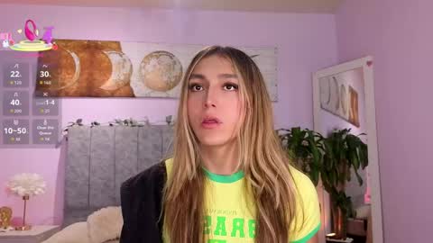 Snapshot of antonellastar24_ chatting on May 9, 7:30 pm Antonella online show from May 9, 7:30 pm