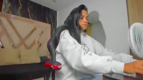 AntonellaTawer online show from September 21, 2:35 am