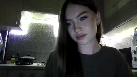 Snapshot of antonina25440 chatting on September 25, 9:40 pm antonina25440 online show from September 25, 9:40 pm