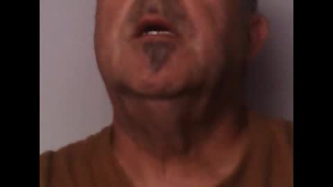 Snapshot of antonioxx454 chatting on May 29, 8:51 pm AntonioyJesy online show from May 29, 8:51 pm