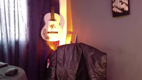 antonnello_ online show from March 15, 4:02 pm