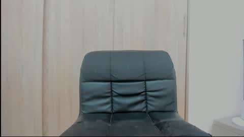 Snapshot of antt_dancy chatting on February 13, 6:26 pm ANTONELLA online show from February 13, 6:26 pm