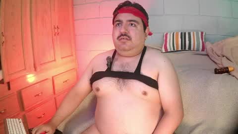 Snapshot of anuarfox chatting on May 10, 12:49 am AnuarFox online show from May 10, 12:49 am