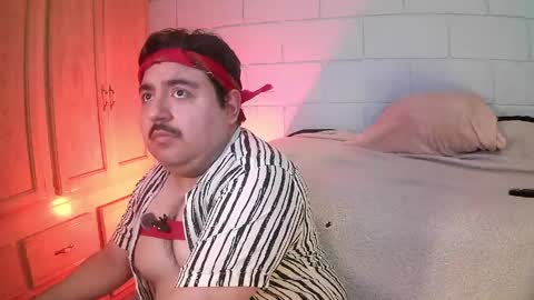 Snapshot of anuarfox chatting on May 30, 8:33 am AnuarFox online show from May 30, 8:33 am