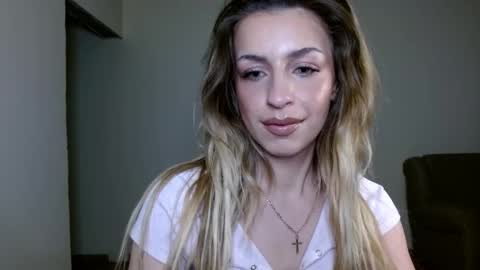 Anya online show from April 21, 6:12 pm