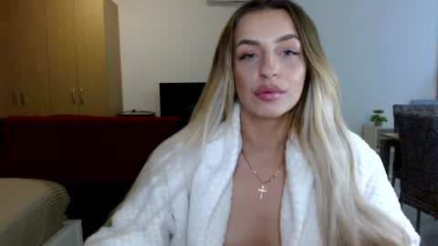 Snapshot of anyamurr chatting on May 11, 6:16 pm Anya online show from May 11, 6:16 pm