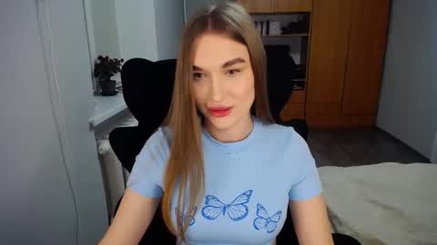 Snapshot of anyasmack chatting on March 27, 5:34 pm AnyaSmack online show from March 27, 5:34 pm