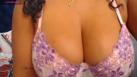 Snapshot of anyelaevansx chatting on June 25, 2:32 pm Anyela online show from June 25, 2:32 pm