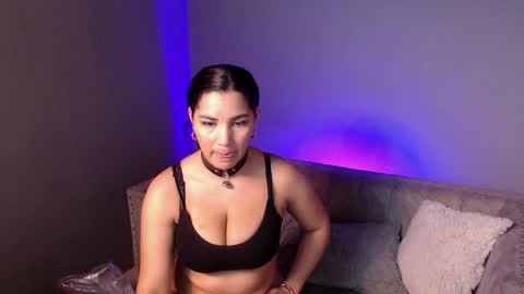 Snapshot of anyrax1 chatting on February 7, 7:59 pm Anyrax online show from February 7, 7:59 pm