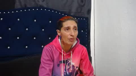 Snapshot of anyu_1306 chatting on December 7, 7:38 am anyu online show from December 7, 7:38 am