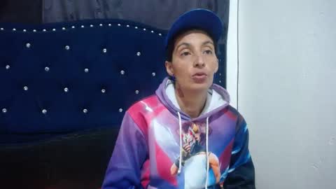 Snapshot of anyu_1306 chatting on December 28, 12:56 pm anyu online show from December 28, 12:56 pm