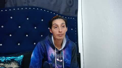 Snapshot of anyu_1306 chatting on January 13, 8:26 am anyu online show from January 13, 8:26 am