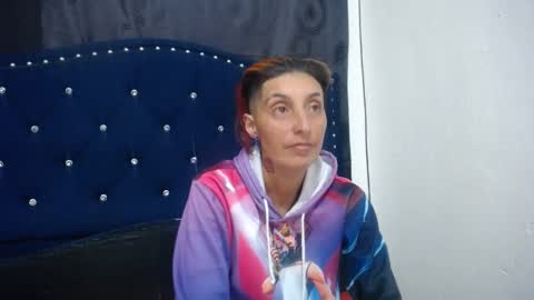 Snapshot of anyu_1306 chatting on February 8, 3:52 am anyu online show from February 8, 3:52 am